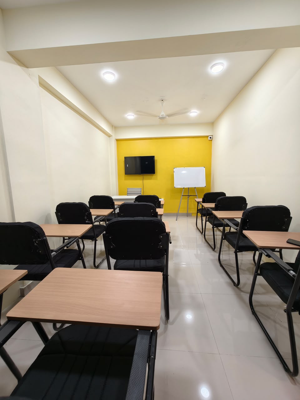 Classroom session at ISLA