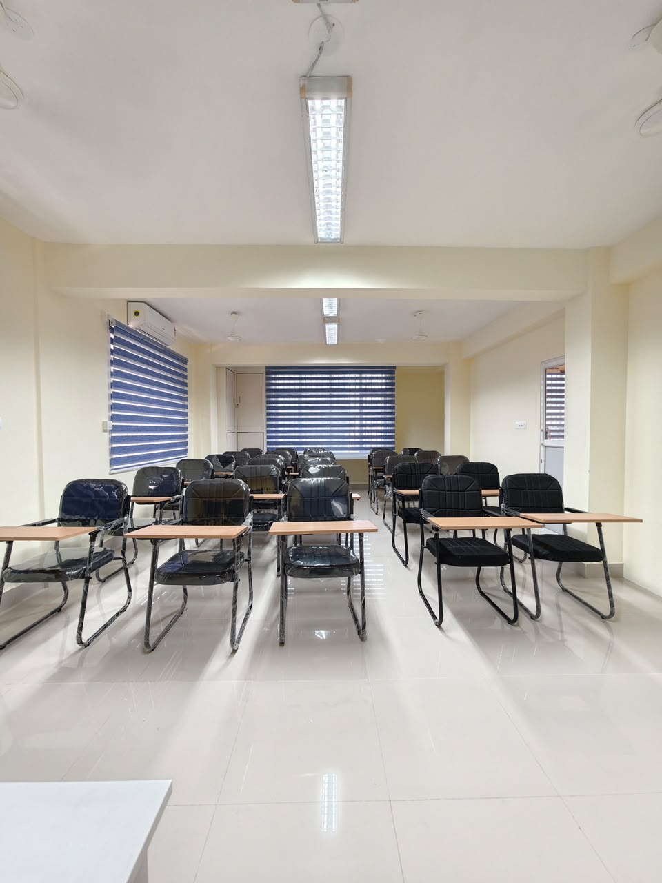 Classroom session at ISLA